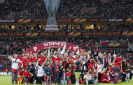 إشبيلية لقب الدوري الأوروبي لكرة القدم للمرة الثانية على التوالي